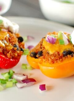 Quinoa Stuffed Bell Peppers. Easy and delicious main dish. Try this recipe today! | joeshealthymeals.com