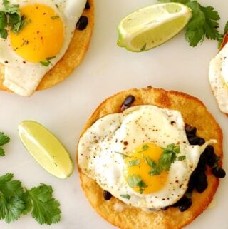 Black bean and egg tostada. Prefect recipe for breakfast, lunch, or dinner. What a yummy treat! | joeshealthymeals.com