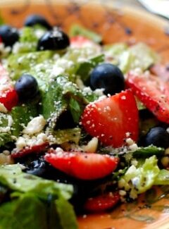 Strawberry salad with poppy seed dressing. Wonderfully refreshing summertime salad that everyone loves. | joeshealthymeals.com