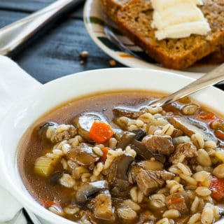 Beef barley vegetable soup. Quick and satisfying soup recipe to have on one of these cold evenings. | joeshealthymeals.com