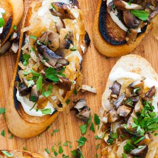 Caramelized onion crostini with mushrooms. Another great appetizer idea. | joeshealthymeals.com