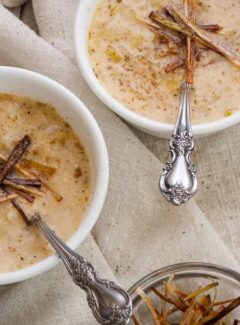 Creamy potato leek soup. Easy, delicious. | joeshealthymeals.com