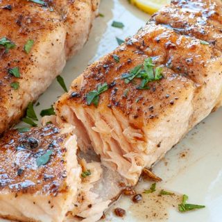Cast iron skillet seared salmon recipe. #salmon #panfriedsalmon #healthymeals